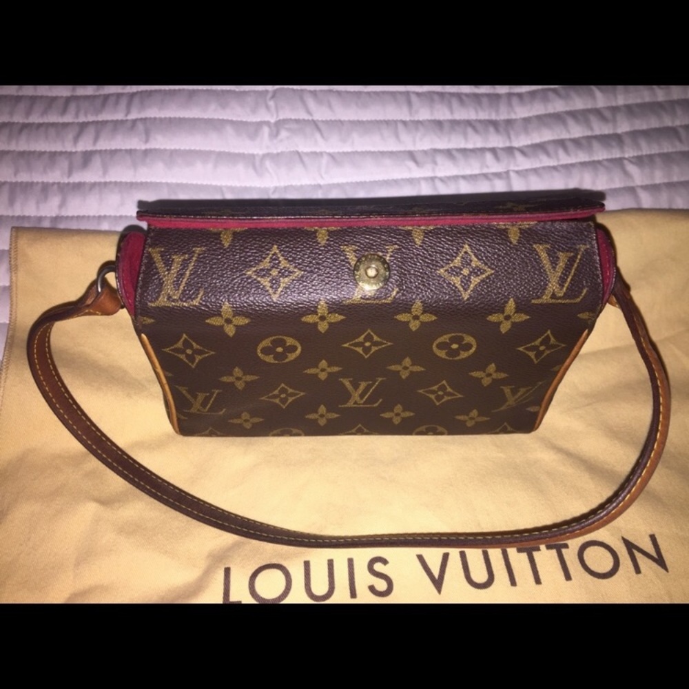 Louis Vuitton small bag